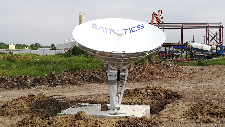 На РЦУС Satnetics установлена первая антенна